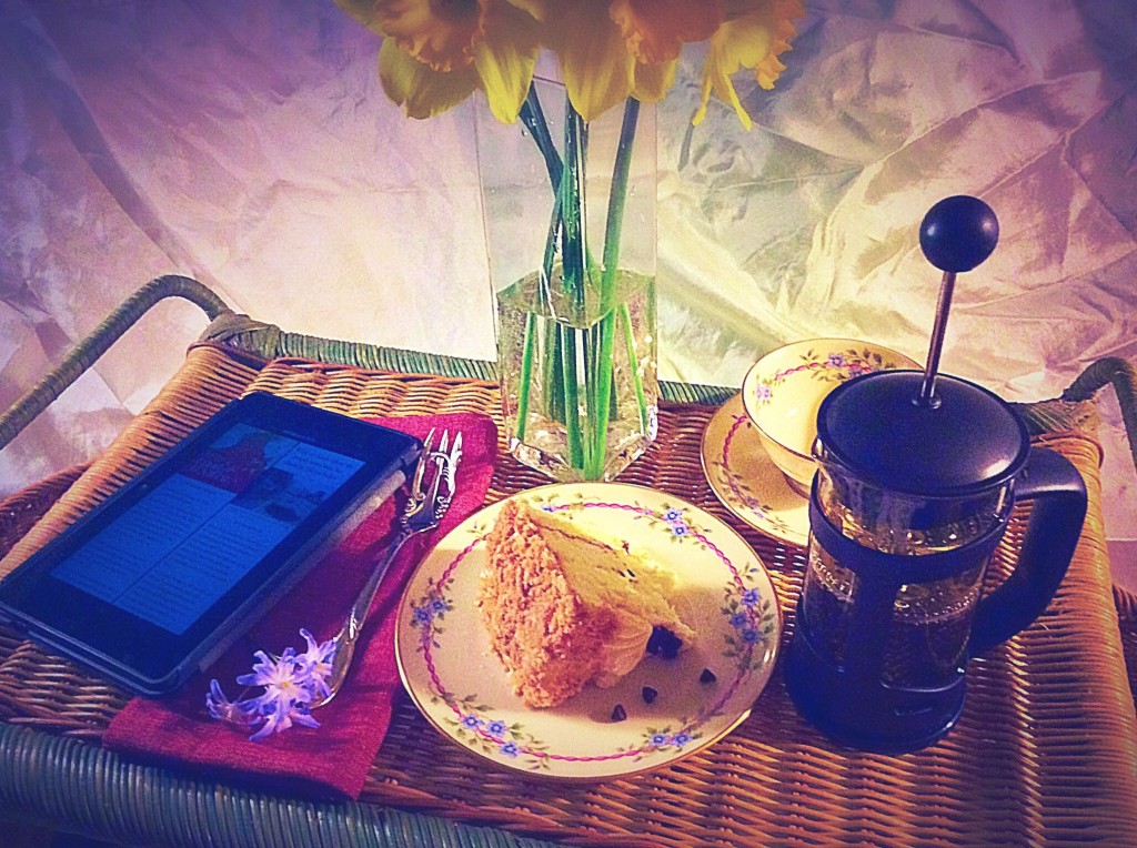 Lazy Morning Coffee Using the Ayo French Press