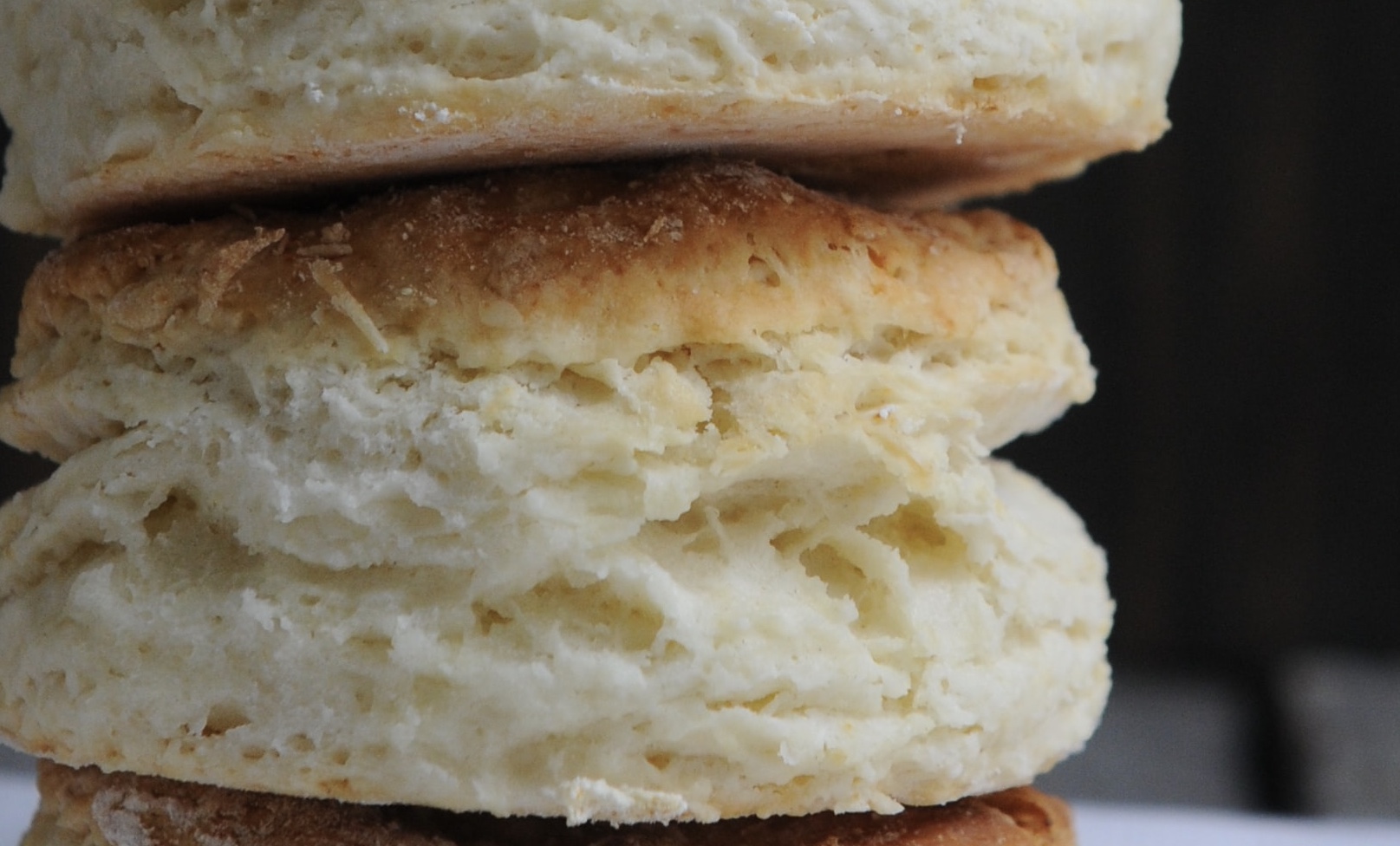 How to Make Fluffy Biscuits